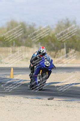 media/Jan-15-2026-Racers Edge (Thu) [[dfebeb70ab]]/2-A Group/Session 5 Turn 2/